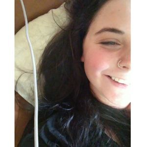 Meet your Posher, Hallie